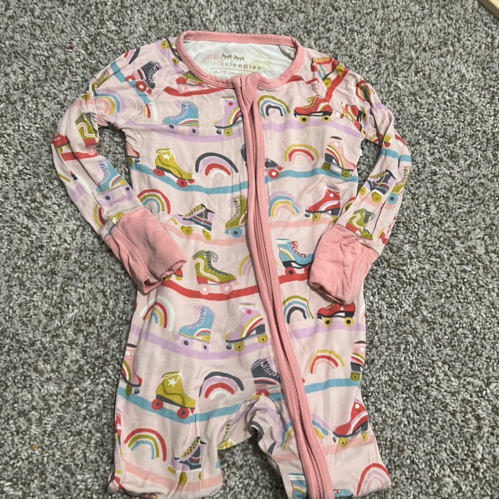Little Sleepies Footies 🛼